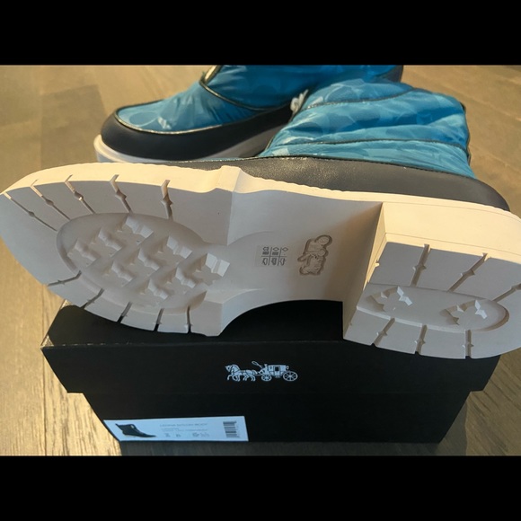 Coach Leona snow boots - Picture 3 of 3
